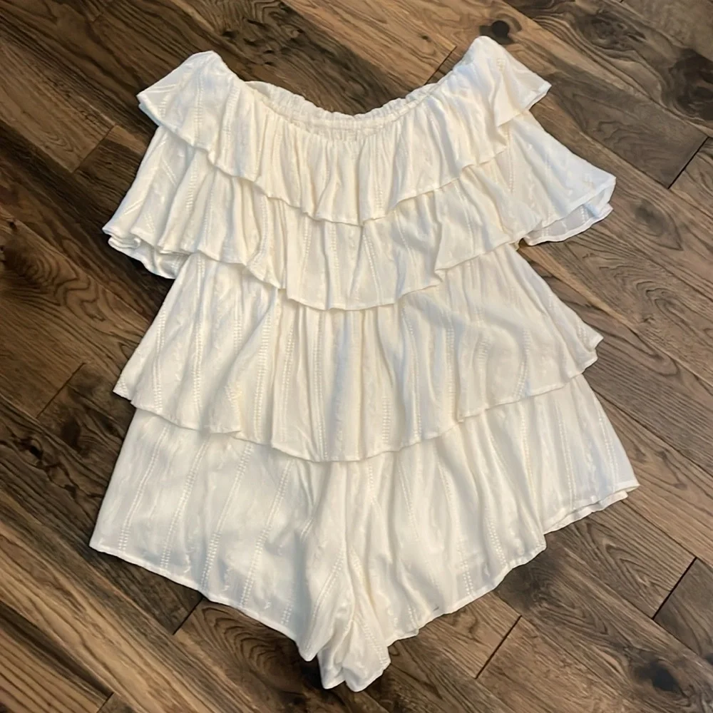 Express Cream Ruffle Off-Shoulder Romper - Picture 10 of 17